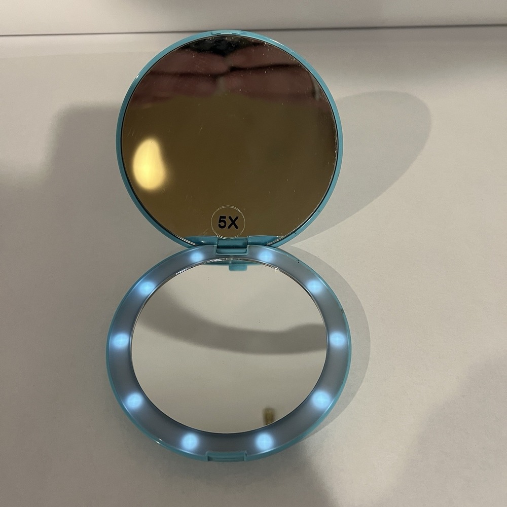 Vtg Pop Sonic LED Battery Lighted Compact Magnified‎ Double Mirror Blue 5"